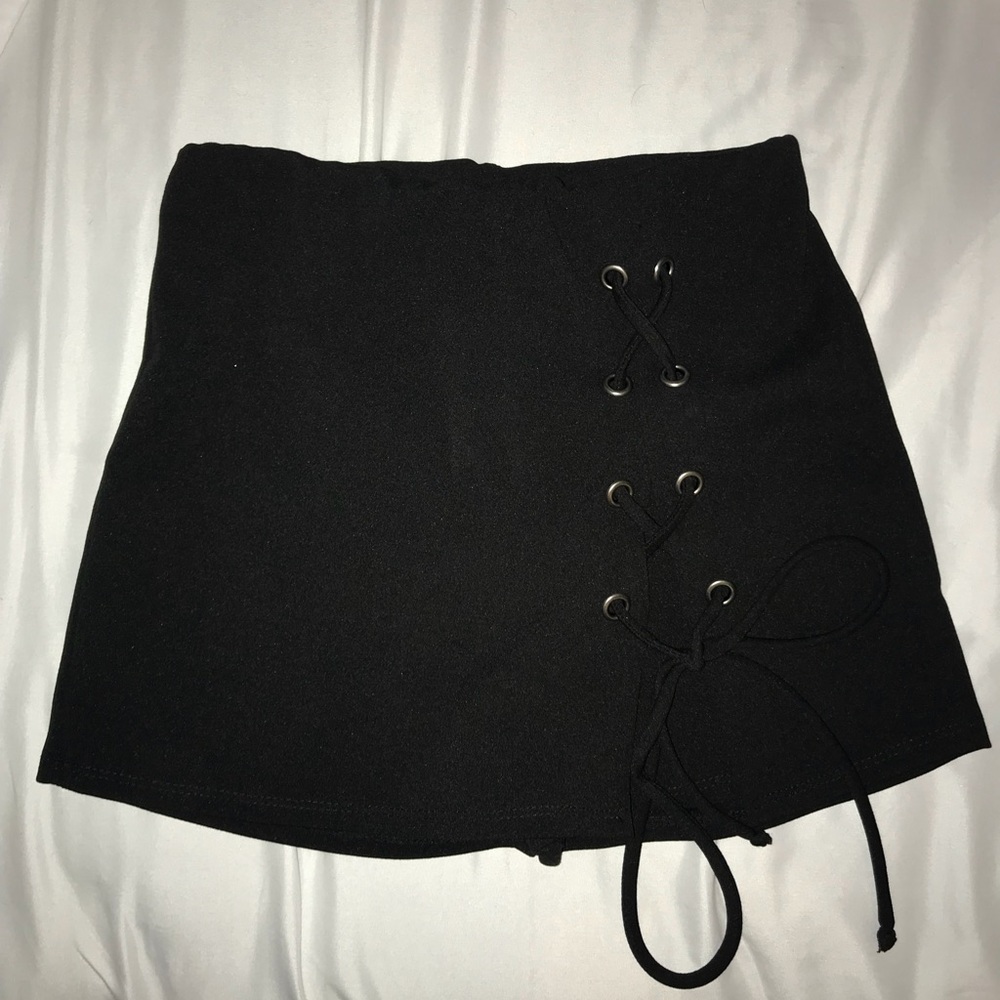 Women’s tie up skort